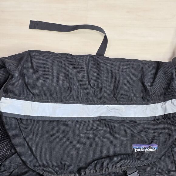 Vintage 90s PATAGONIA Large Critical Mass Canvas Reflective Messenger Bag USA - Picture 5 of 11